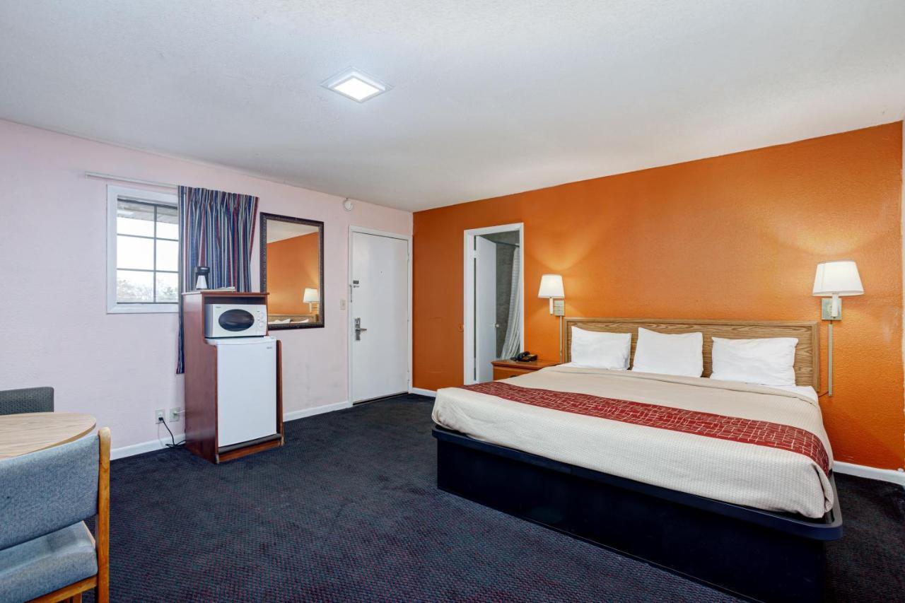 Regency Inn 페이엇빌 외부 사진