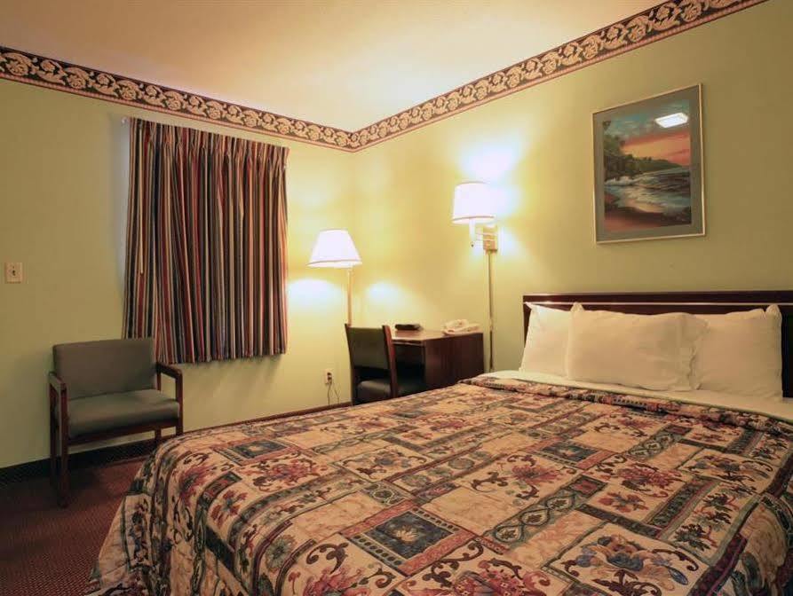 Regency Inn 페이엇빌 외부 사진