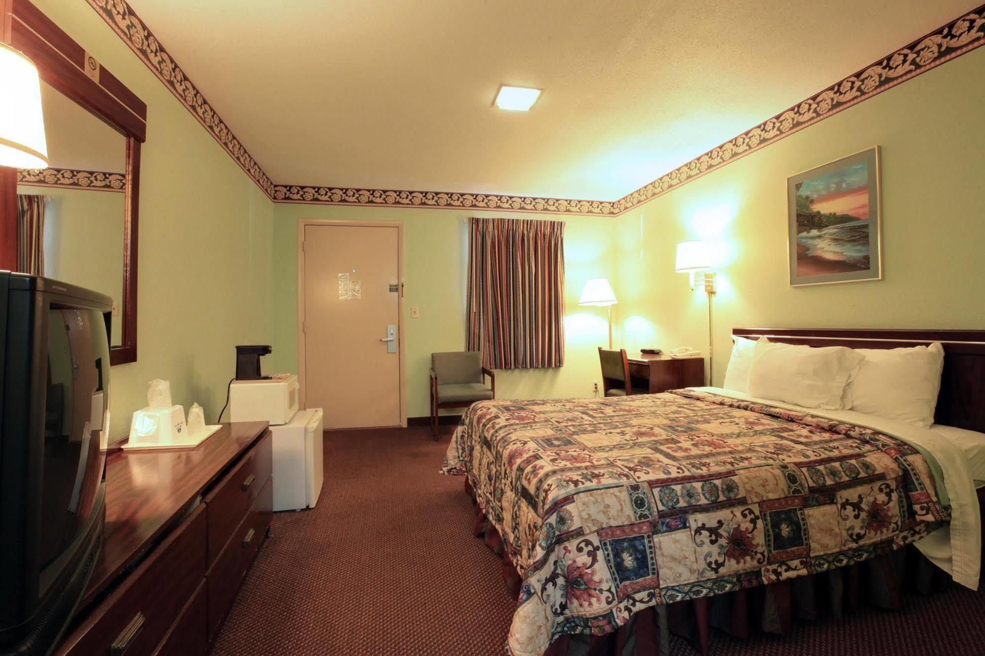 Regency Inn 페이엇빌 객실 사진